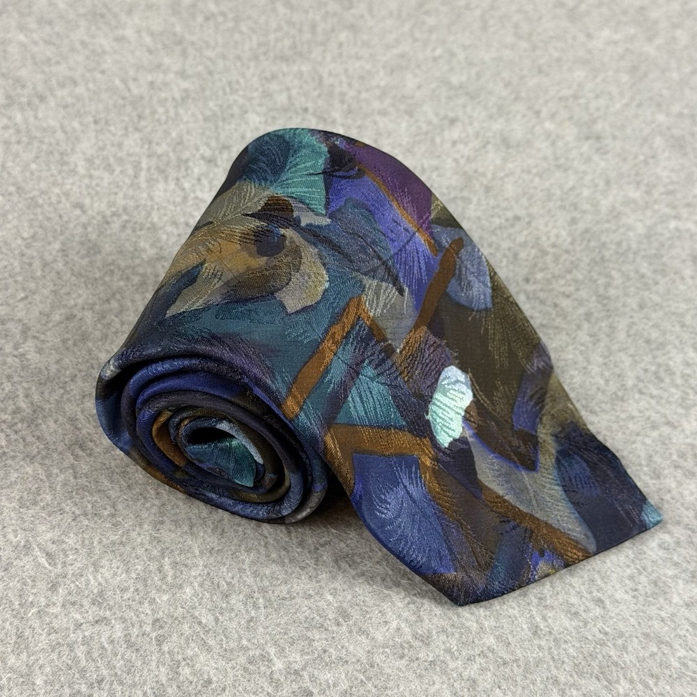 Vintage Pierre Cardin Abstract Blue Purple Polyester Neck Tie USA 56x3.75"